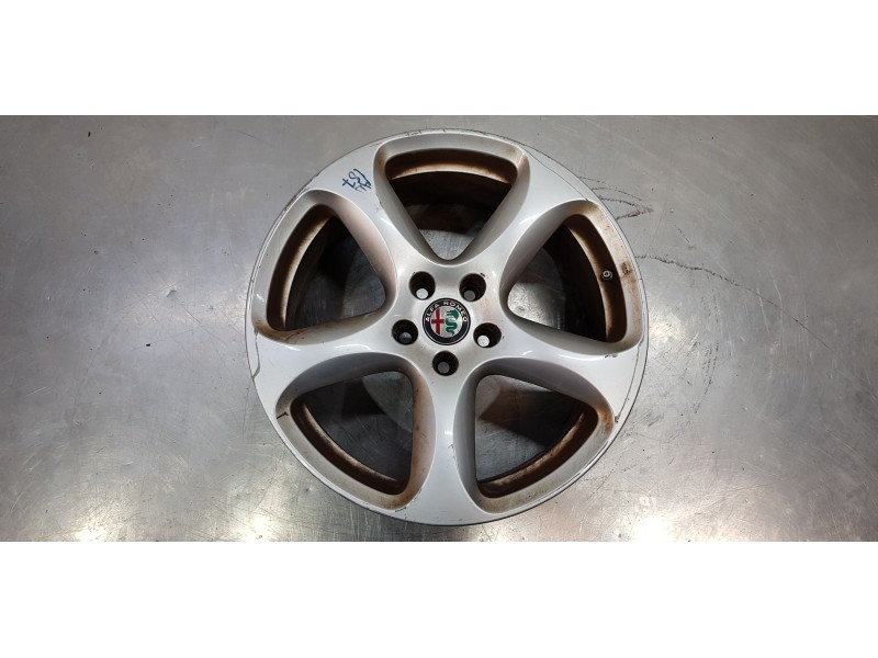 Recambio de llanta para alfa romeo stelvio (630) basis q4 referencia OEM IAM 156117306  