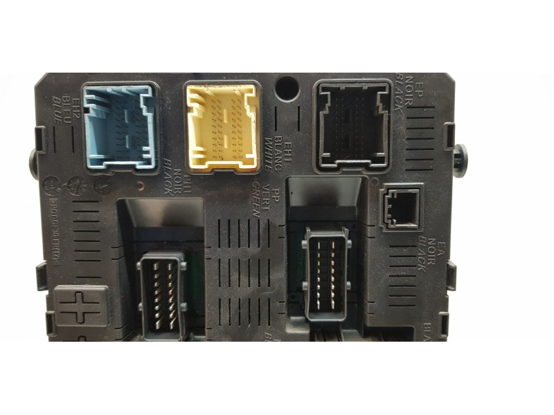 Recambio de caja reles / fusibles para citroen c4 grand picasso business referencia OEM IAM 281197595  