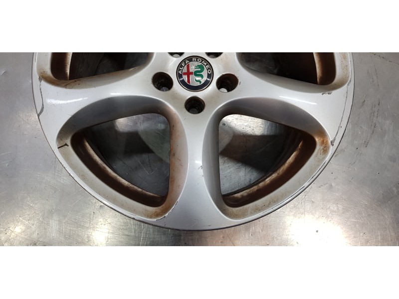 Recambio de llanta para alfa romeo stelvio (630) basis q4 referencia OEM IAM 156117306  