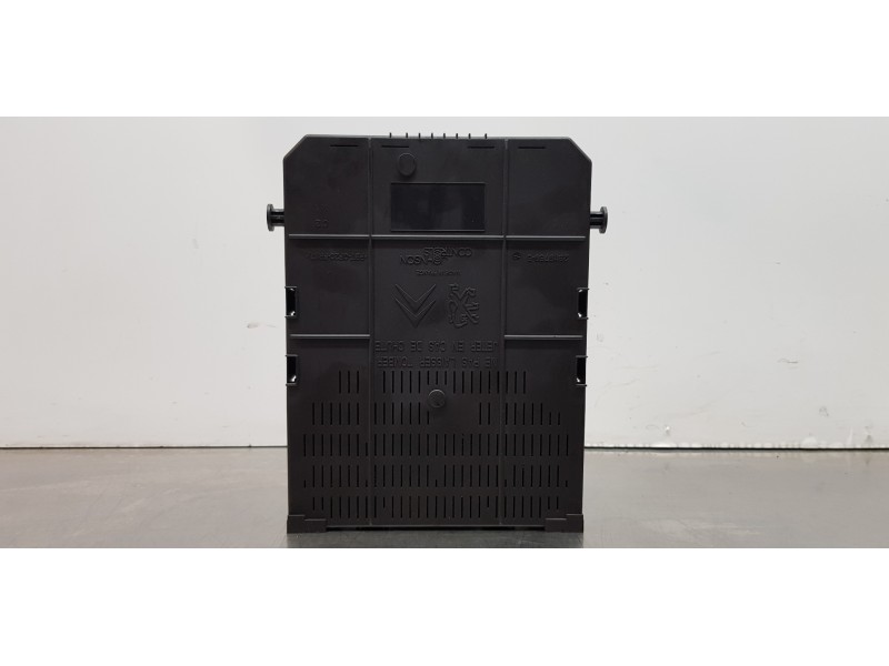 Recambio de caja reles / fusibles para citroen c4 grand picasso business referencia OEM IAM 281197595  