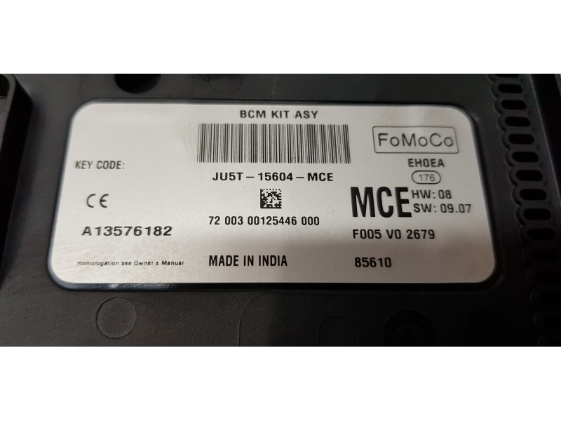 Recambio de caja reles / fusibles para ford ka+ essential referencia OEM IAM JU5T15604MCE  