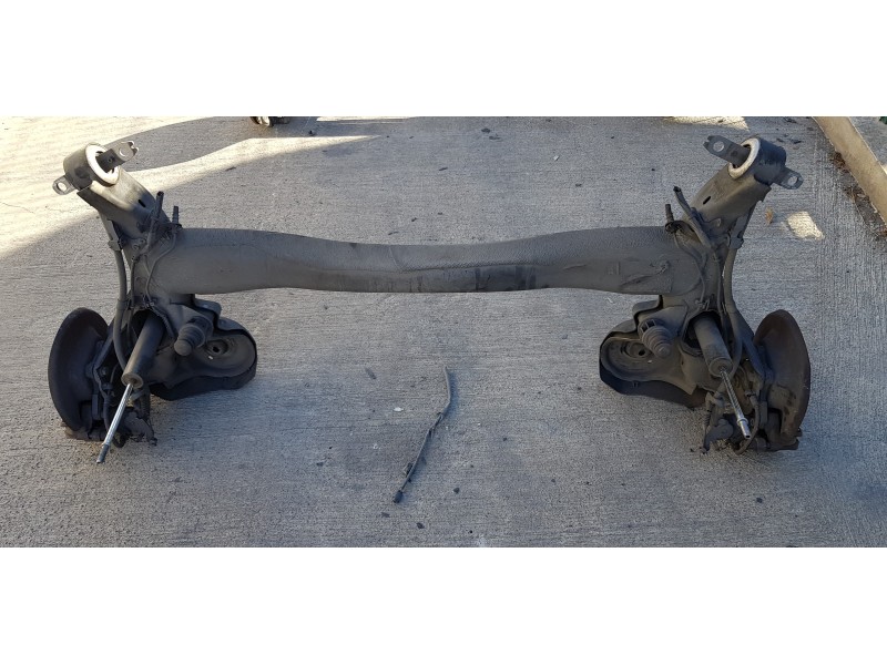 Recambio de puente trasero para peugeot 308 sw active referencia OEM IAM 1618844780  