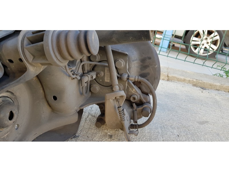 Recambio de puente trasero para peugeot 308 sw active referencia OEM IAM 1618844780  