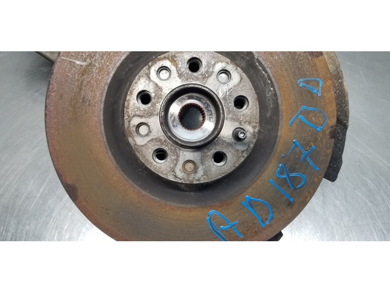 Recambio de mangueta delantera derecha para alfa romeo stelvio (630) basis q4 referencia OEM IAM 50541554  