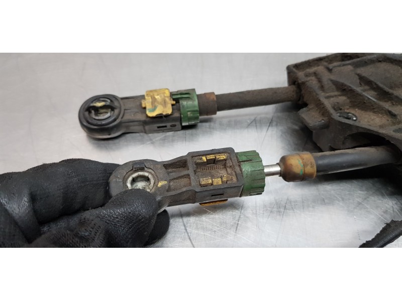 Recambio de varillaje cambio para peugeot 308 sw active referencia OEM IAM 9802245880  