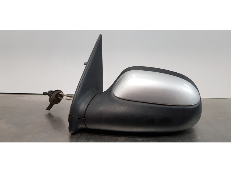 Recambio de retrovisor izquierdo para citroen saxo 1.4 sx referencia OEM IAM 8148XH  