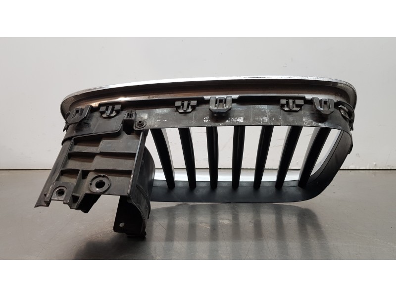 Recambio de rejilla paragolpes izquierda para bmw serie 5 gran turismo (f07) 530d xdrive referencia OEM IAM 51137200167  