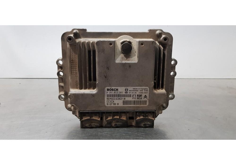Recambio de centralita motor uce para citroen jumpy hdi 90 27 l1h1 furg. referencia OEM IAM 9663786880  