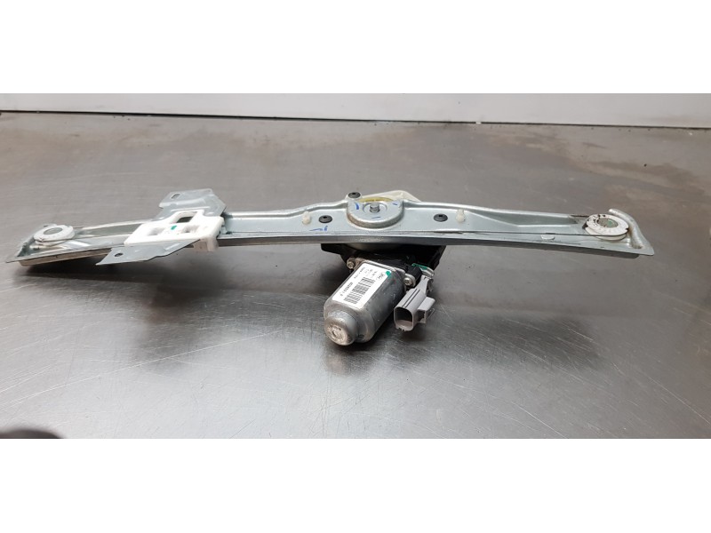 Recambio de elevalunas delantero derecho para ford ka+ essential referencia OEM IAM E3B5A23200DF  