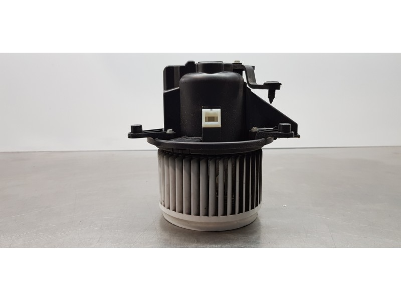 Recambio de motor calefaccion para alfa romeo stelvio (630) basis q4 referencia OEM IAM 77368011 5W0431000 