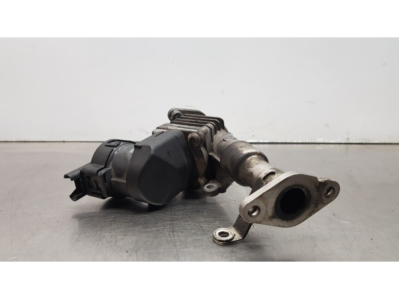 Recambio de valvula egr para bmw serie 1 berlina (e81/e87) 116i referencia OEM IAM 11717563241  
