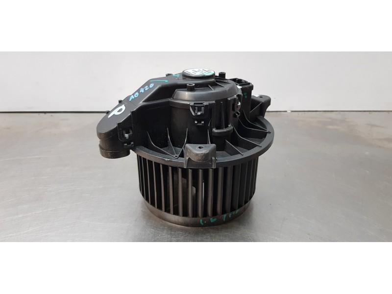 Recambio de motor calefaccion para ford ka+ essential referencia OEM IAM AV1119846AB  