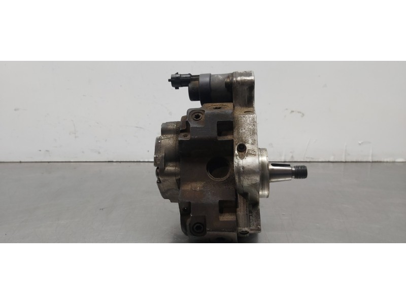 Recambio de bomba inyeccion para renault scenic ii authentique referencia OEM IAM 8200108225  