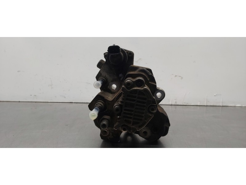 Recambio de bomba inyeccion para renault scenic ii authentique referencia OEM IAM 8200108225  