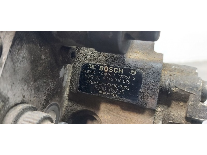 Recambio de bomba inyeccion para renault scenic ii authentique referencia OEM IAM 8200108225  