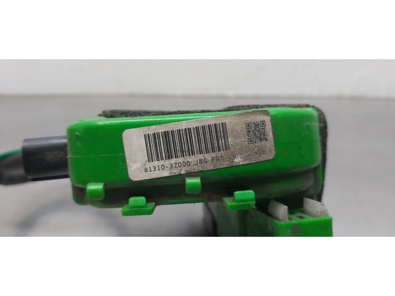 Recambio de cerradura puerta delantera izquierda para hyundai i40 style blue referencia OEM IAM 813103Z000  