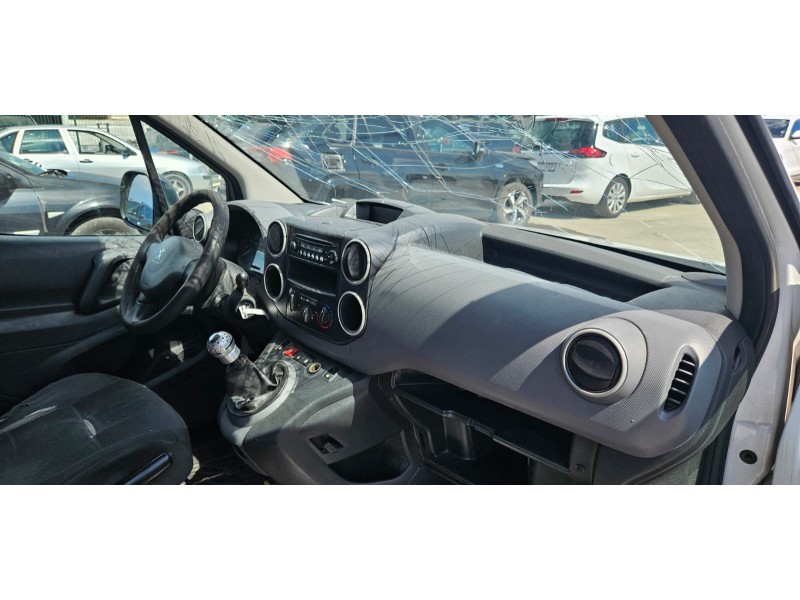 peugeot partner kasten del año 2012