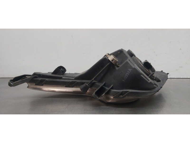 Recambio de faro antiniebla derecho para hyundai i40 style blue referencia OEM IAM 922023Z000  