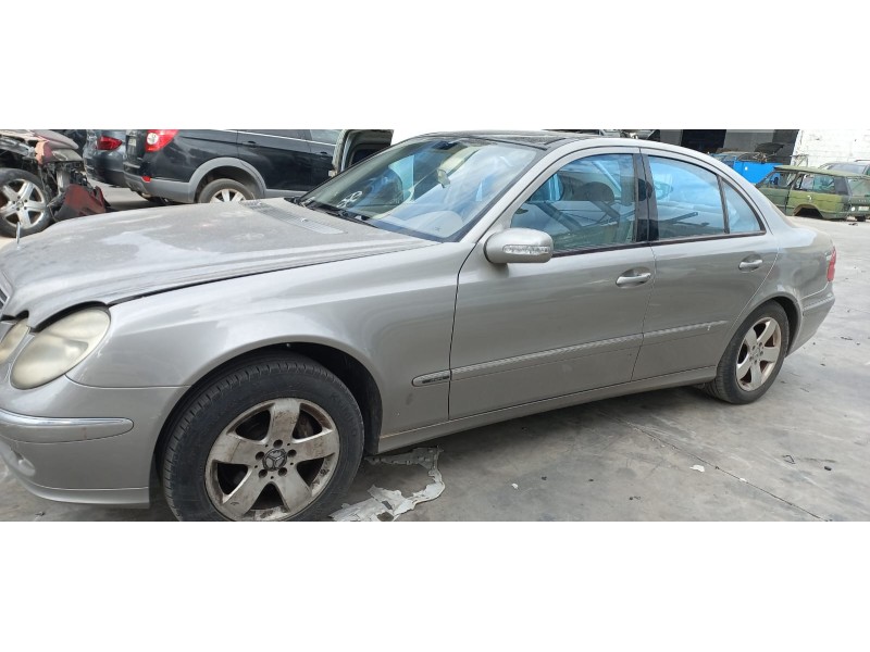 mercedes clase e (w211) berlina del año 2006