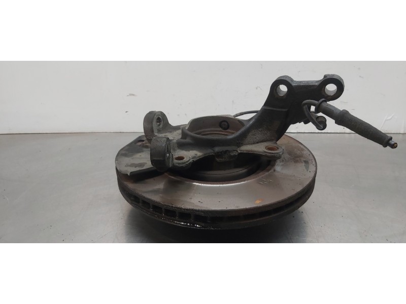 Recambio de mangueta delantera derecha para hyundai i40 style blue referencia OEM IAM 517163Z000   Recambio de mangueta delantera derecha para hyundai i40 style blue referencia OEM IAM 517163Z000