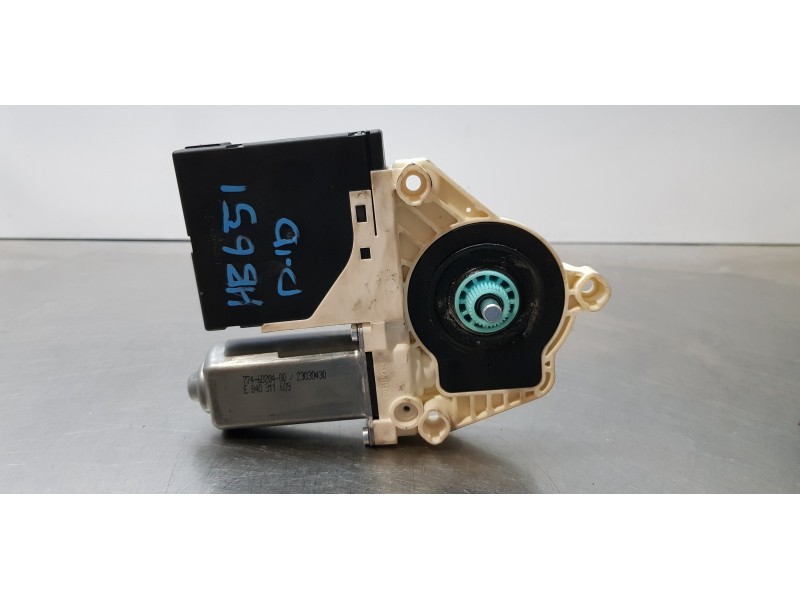 Recambio de motor elevalunas delantero derecho para seat leon (1p1) reference referencia OEM IAM 1P0837402M   Recambio de motor elevalunas delantero derecho para seat leon (1p1) reference referencia OEM IAM 1P0837402M