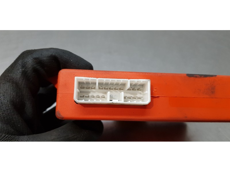 Recambio de centralita airbag para maserati quattroporte básico referencia OEM IAM 463009000  