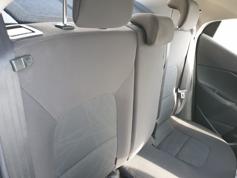 kia rio del año 2014