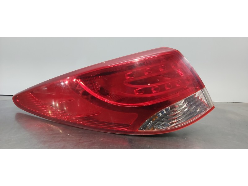 Recambio de piloto trasero izquierdo para hyundai ix35 style awd referencia OEM IAM 924012Y000  