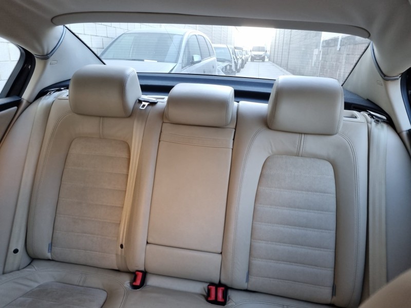 volkswagen passat berlina (3c2) del año 2009