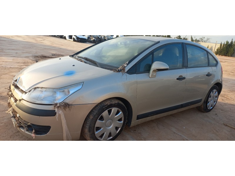 citroen c4 berlina del año 2005