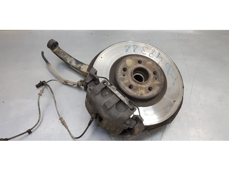 Recambio de mangueta delantera derecha para mercedes clase m (w164) 4matic referencia OEM IAM A1643302220 A1643560201 