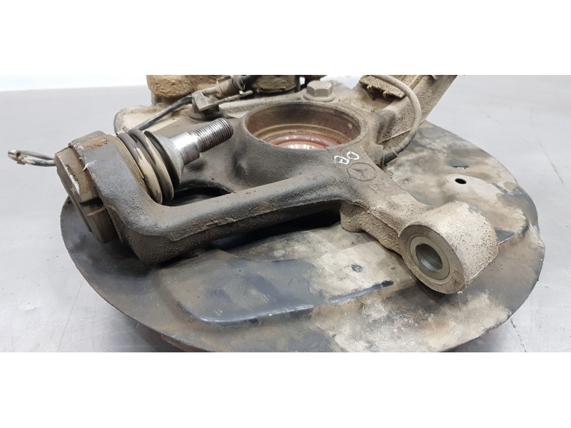 Recambio de mangueta delantera izquierda para mercedes clase m (w164) 4matic referencia OEM IAM A1643302120 A1643560201 