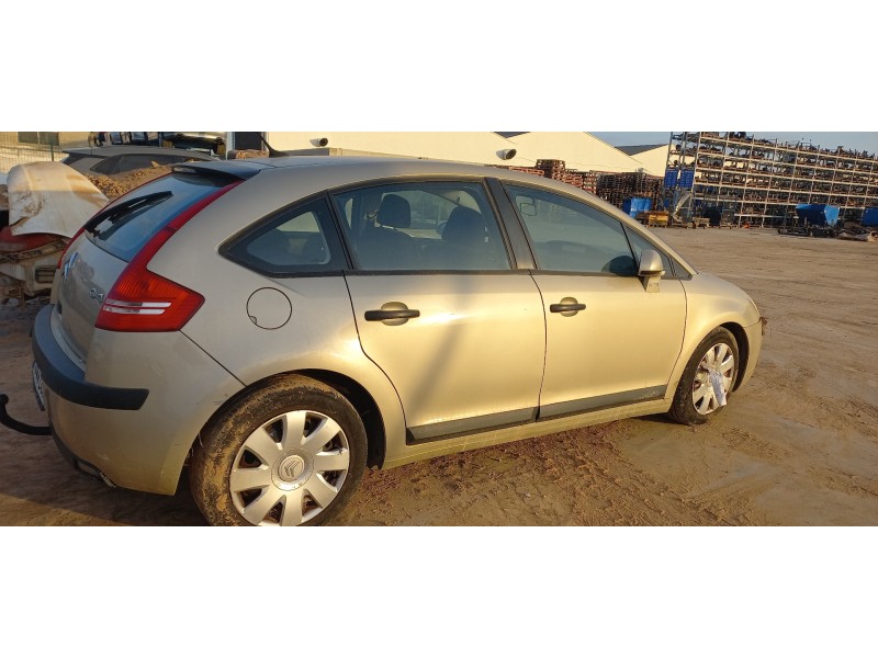 citroen c4 berlina del año 2005