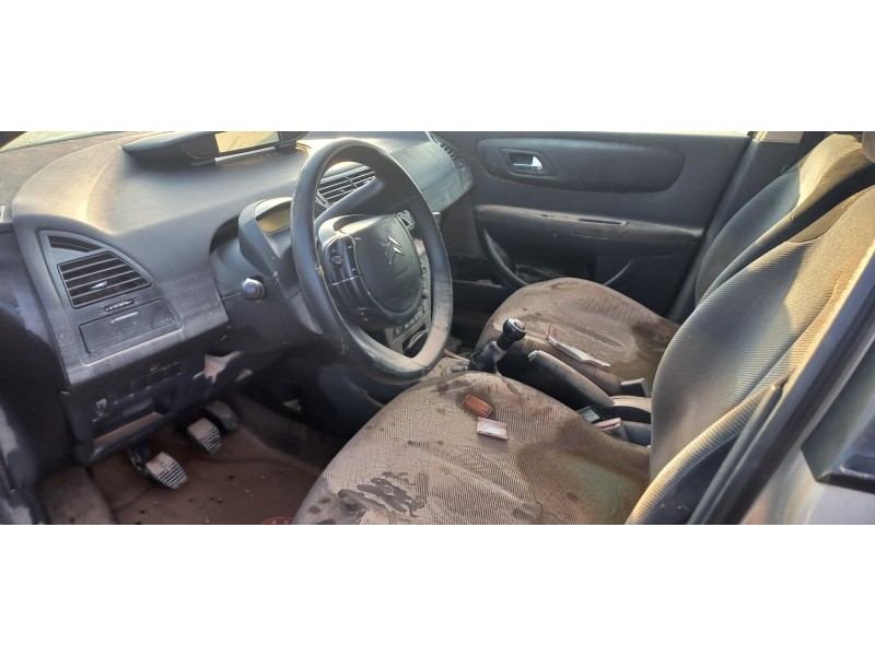 citroen c4 berlina del año 2005