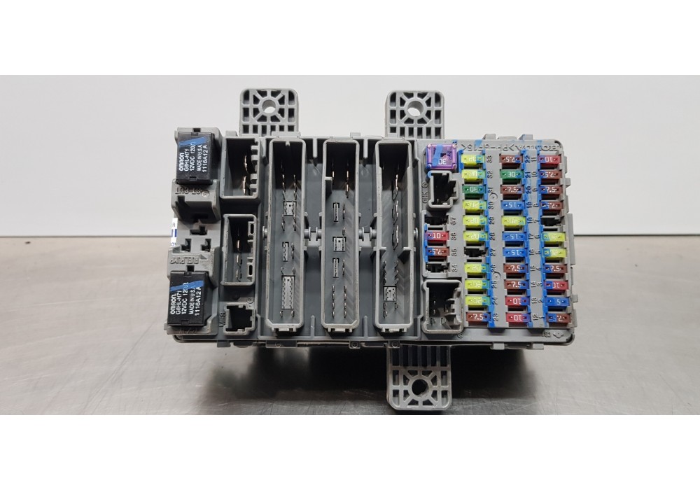 Recambio de caja reles / fusibles para honda civic berlina 5 (fk) 2.2 i-ctdi comfort referencia OEM IAM 38200SMGG31  
