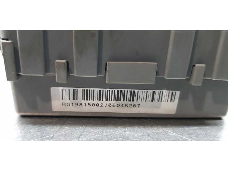 Recambio de caja reles / fusibles para honda civic berlina 5 (fk) 2.2 i-ctdi comfort referencia OEM IAM 38200SMGG31  