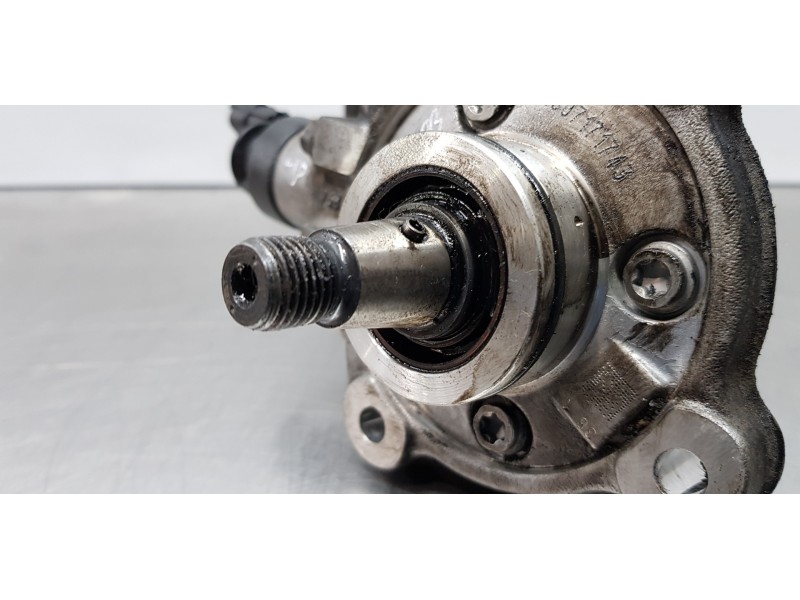 Recambio de bomba inyeccion para hyundai ix35 style 2wd referencia OEM IAM 331002A600 0445010596 