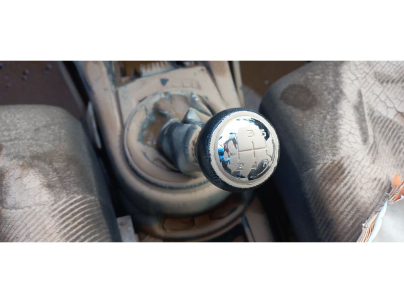 citroen c4 berlina del año 2005