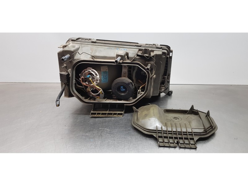 Recambio de faro izquierdo para mercedes clase e (w124) berlina d 300 (124.130) referencia OEM IAM A1248204059  