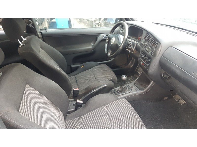 volkswagen golf iii cabrio (1e7) del año 2001