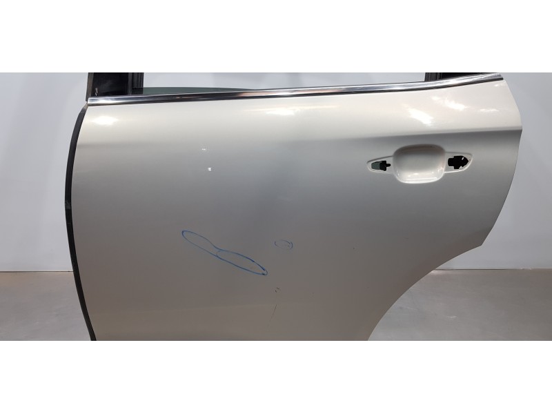 Recambio de puerta trasera izquierda para citroen ds 7 crossback bluehdi referencia OEM IAM 9819326880  