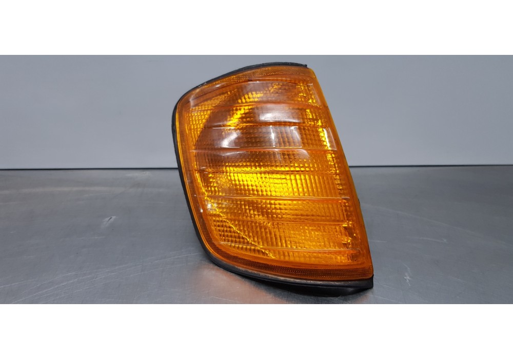 Recambio de piloto delantero derecho para mercedes clase e (w124) berlina d 300 (124.130) referencia OEM IAM A1248260543  