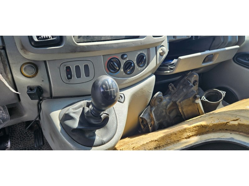 opel vivaro del año 2003