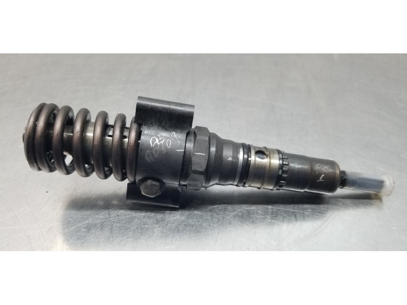 Recambio de inyector para volkswagen golf v berlina (1k1) sportline referencia OEM IAM 03G130073B 0414720403  Recambio de inyector para volkswagen golf v berlina (1k1) sportline referencia OEM IAM 03G130073B 0414720403