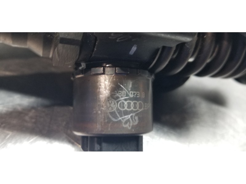 Recambio de inyector para volkswagen golf v berlina (1k1) sportline referencia OEM IAM 03G130073B 0414720403  Recambio de inyector para volkswagen golf v berlina (1k1) sportline referencia OEM IAM 03G130073B 0414720403