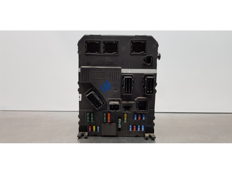 Recambio de caja reles / fusibles para citroen xsara picasso exclusive referencia OEM IAM 9657999780 BSIE02  Recambio de caja reles / fusibles para citroen xsara picasso exclusive referencia OEM IAM 9657999780 BSIE02