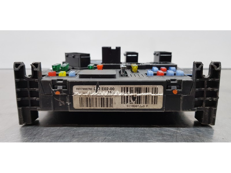 Recambio de caja reles / fusibles para citroen xsara picasso exclusive referencia OEM IAM 9657999780 BSIE02  Recambio de caja reles / fusibles para citroen xsara picasso exclusive referencia OEM IAM 9657999780 BSIE02