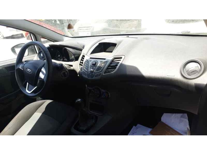 ford fiesta (ccn) del año 2014