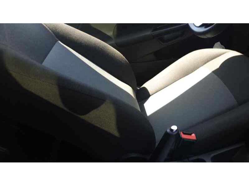 ford fiesta (ccn) del año 2014