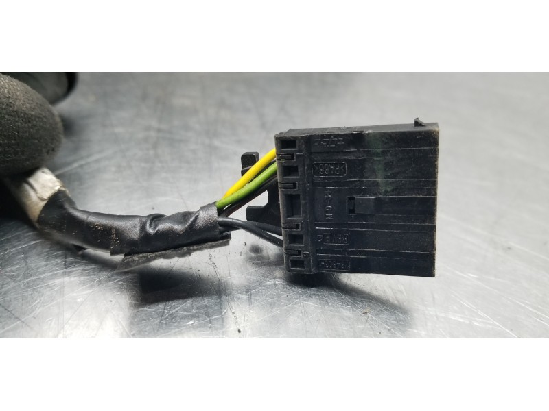 Recambio de retrovisor derecho para opel zafira b cosmo referencia OEM IAM 13253340 13131970 